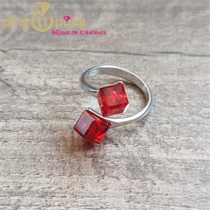 Bague « Toi et Moi » en argent 925  et cubes en cristal rouge intense