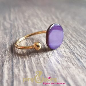 Bague or et nacre naturelle aubergine de La Petites Sardine
