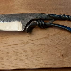 Forgez un couteau 100% métal dans une forge